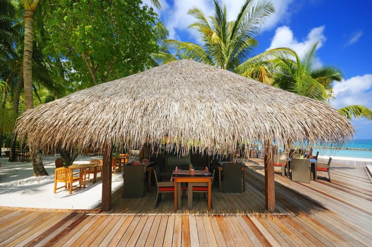 Why-you-need-a-uv-protected-roof-endureed-synthetic-thatch