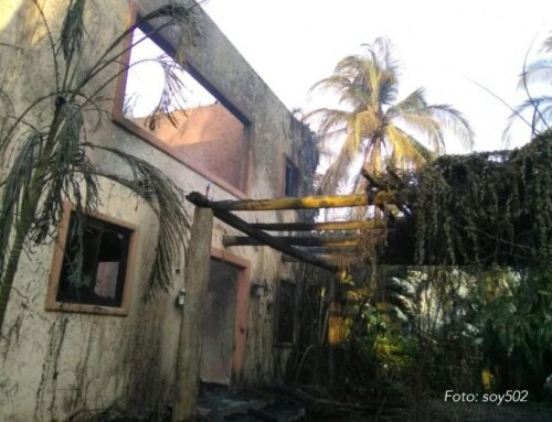 Fuego Destruye Residencias De Lujo