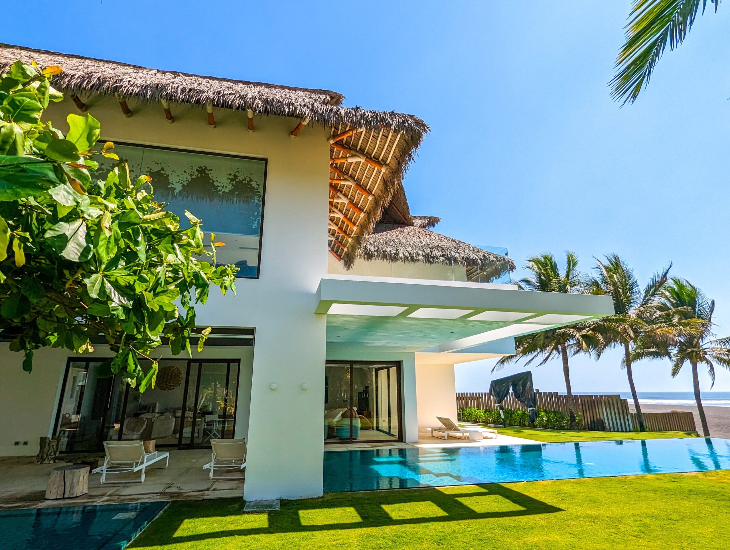 Why Solar Panels on Synthetically Thatched Roofs Are a Match Made in Heaven