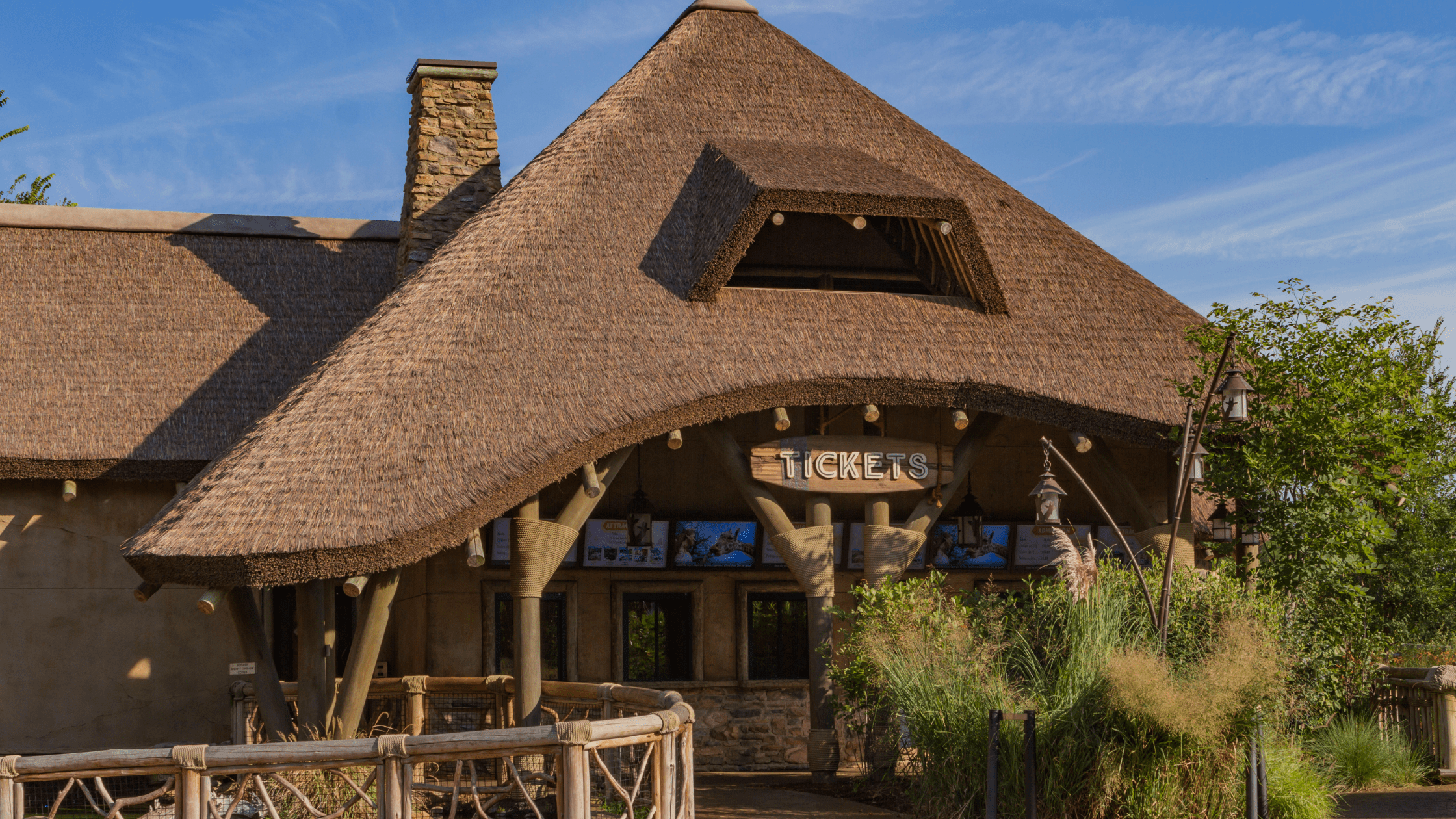 Crafting Authentic Habitats: Endureed’s Role in the Cincinnati and Nashville Zoo Transformations